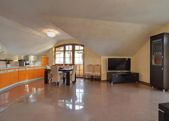 Pod Gwiazdami - Centrum Z Tarasem I Kominkiem Karpacz